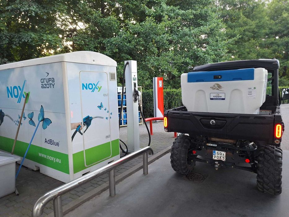 Mobilny Zbiornik na AdBlue KINGSPAN BlueTM430 L nalewak automatyczny