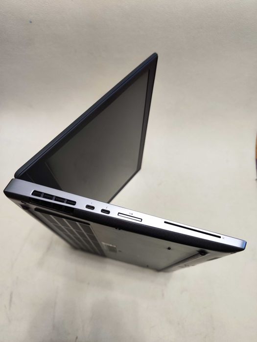 Ноутбук Dell Precision 7540 15,6" IPS Core i5-9400H/16Gb/256SSD/T2000