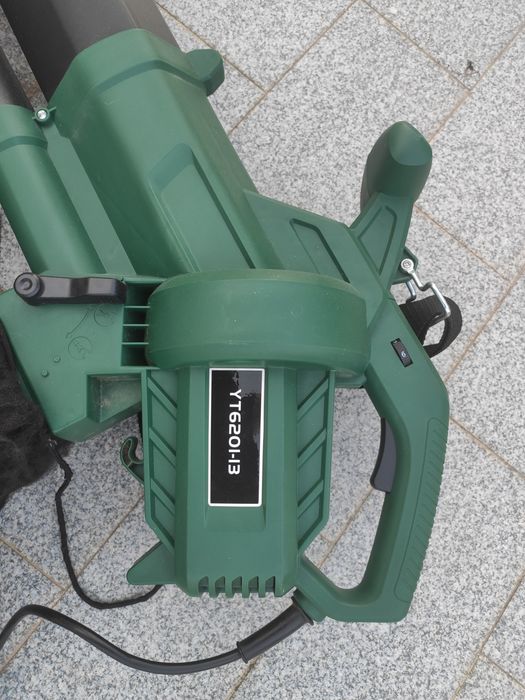 Soprador e aspirador de folhas