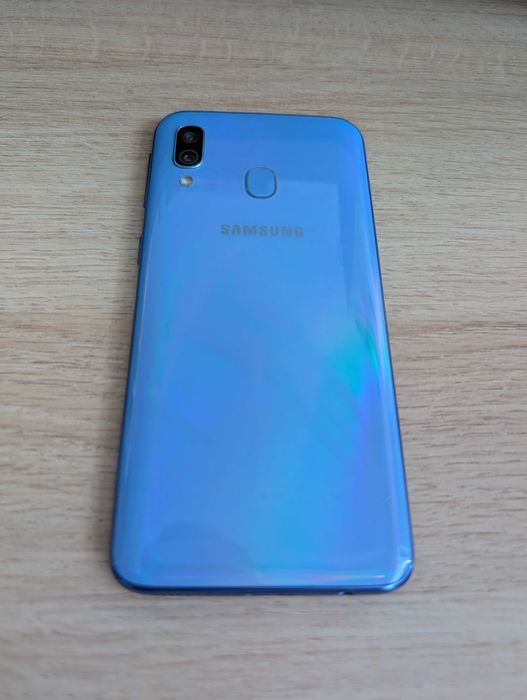 Smartfon Samsung A40