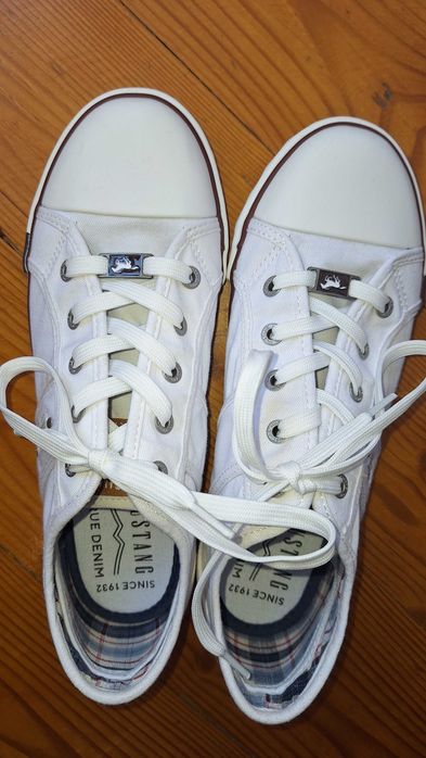 Trampki Mustang białe rozmiar 39