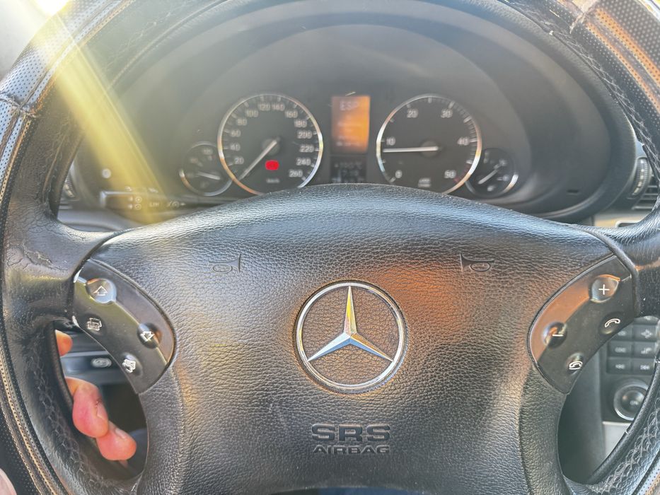 Grande oportunidade - Mercedes C 220 2004 carrinha avangard