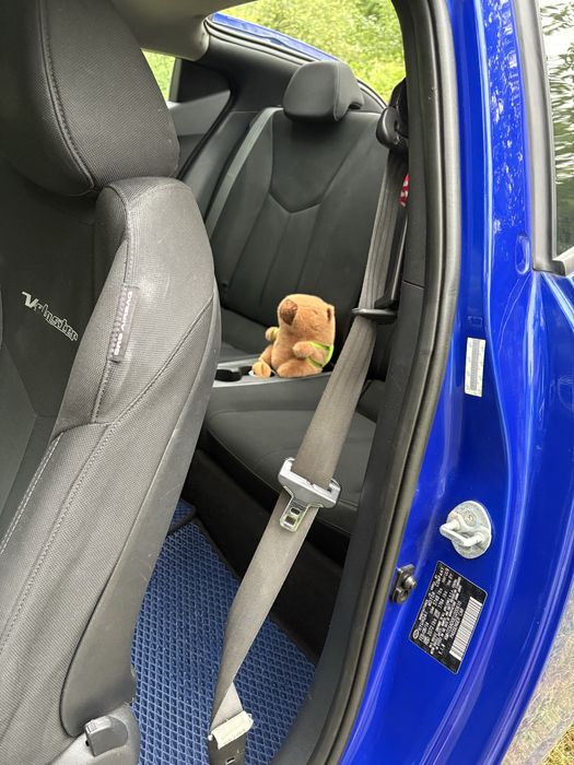 Hyundai Veloster хюндай велостер