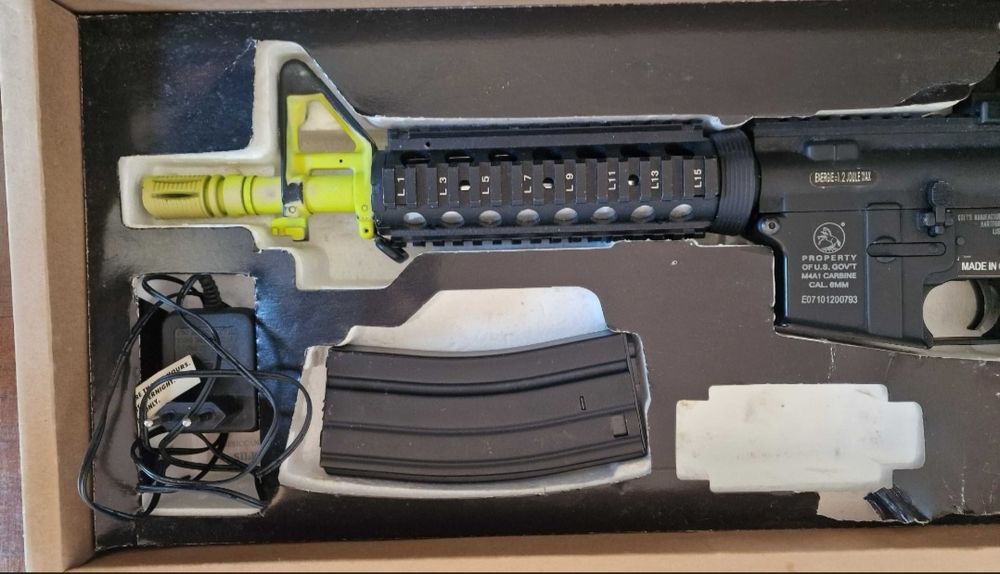 M4A1 CQB Airsoft Full Metal – Como Nova (usada 2x)