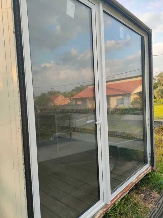 Atrelado reboque dois eixos