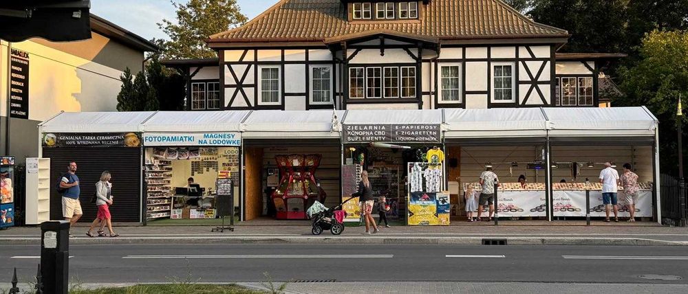 Pawilon Boks handlowy Mielno główna ulica - Chrobrego.