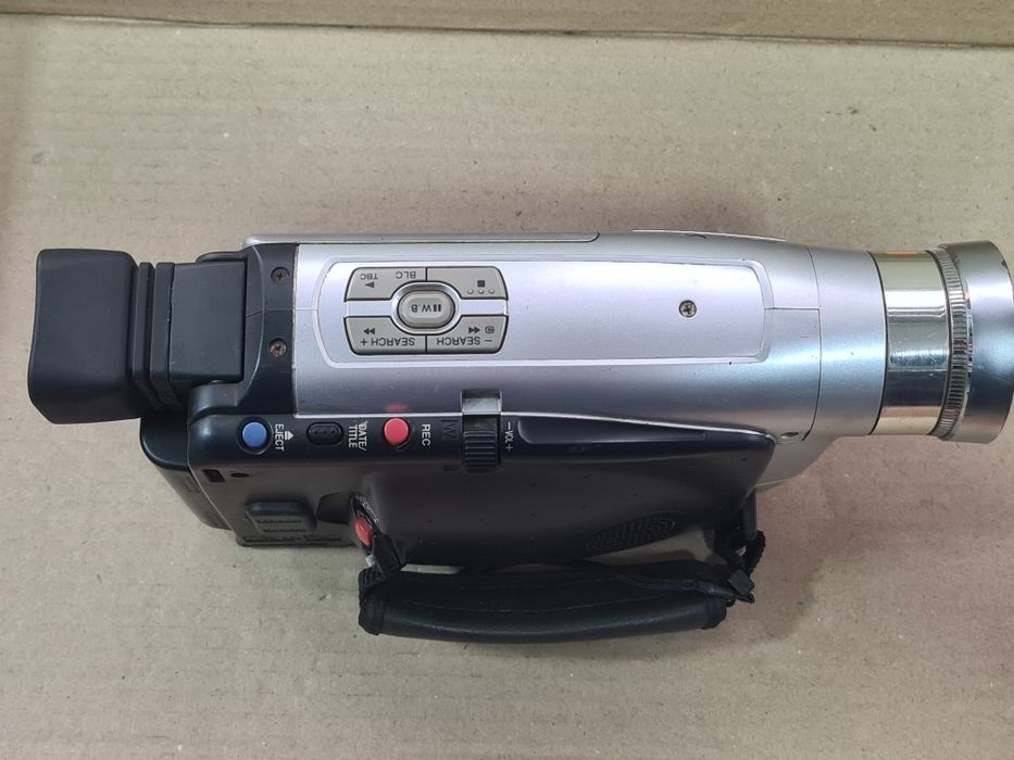 Відеокамера Panasonic NV-VZ18