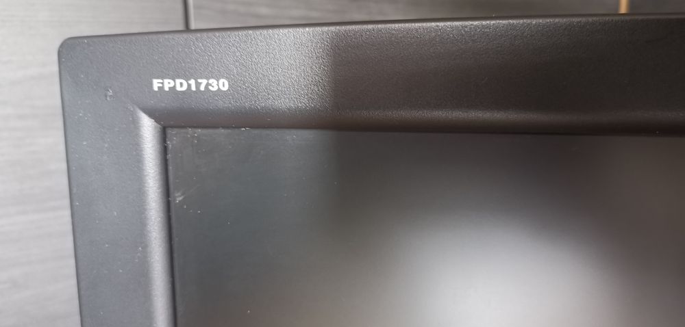 Monitor LCD 17' Gateway FPD1730