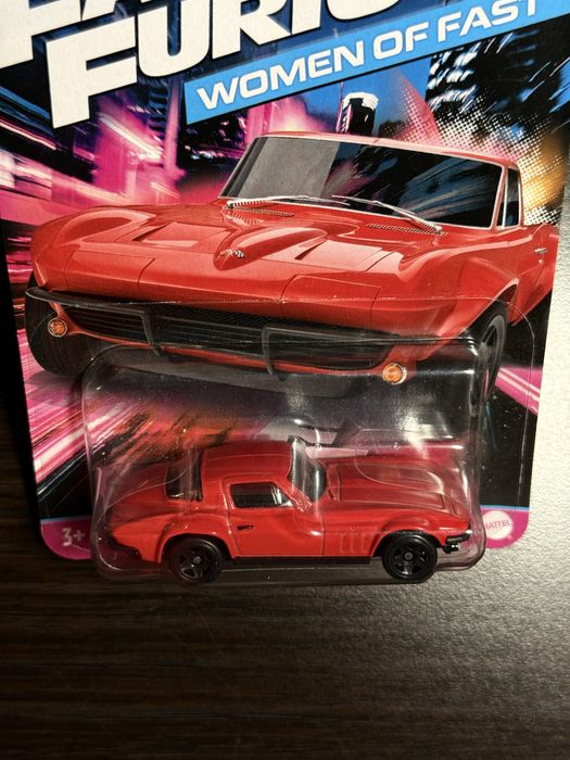 Hot Wheels Custom Corvette Stingray Coupe Women of Fast