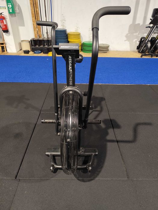 Assault bike + air bike