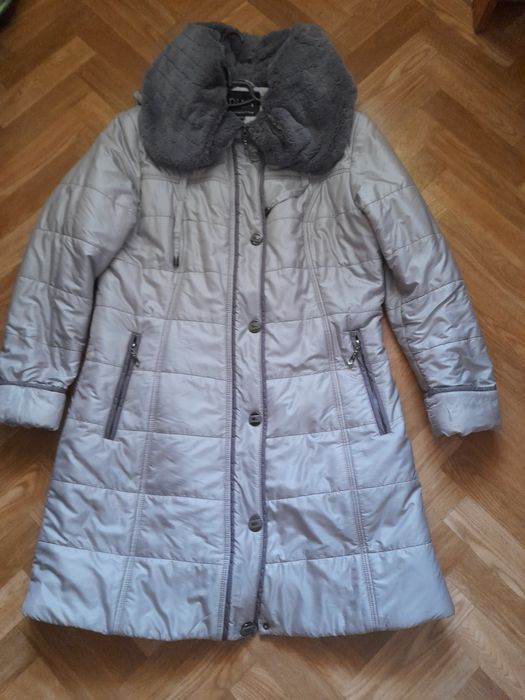 Демисезонное пальто(куртка) 48- 50 размер