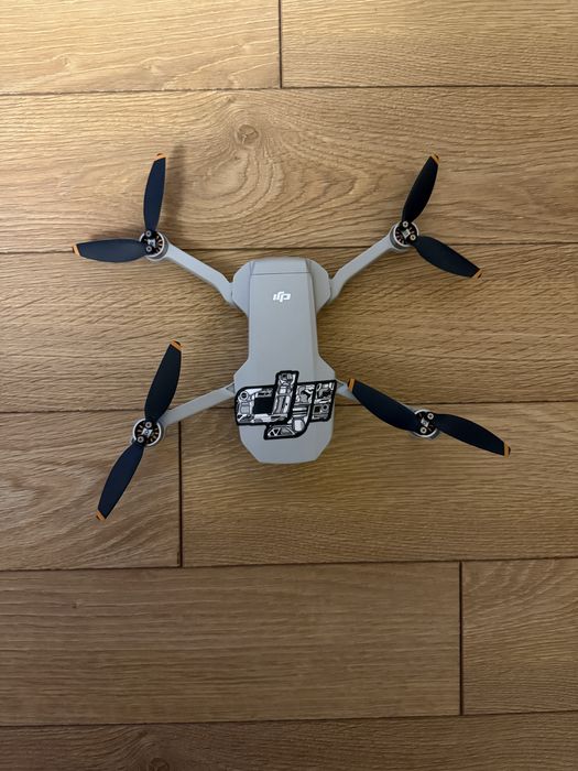 Квадрокоптер (Дрон) DJI MINI 4K