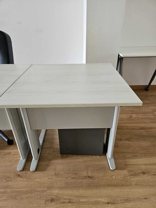 Mesa de apoio/secretária branca