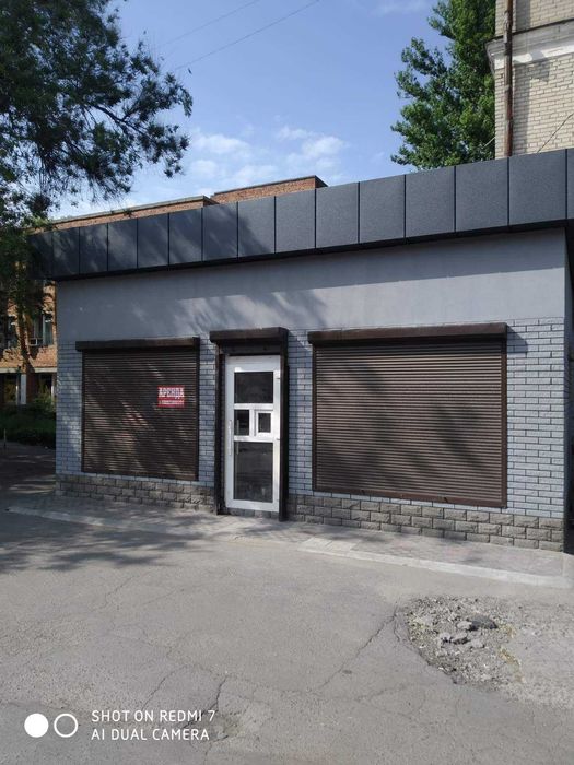 Власник! Продам комерційне приміщення на вул. Робоча