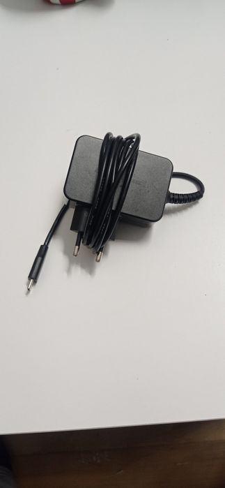 Lenovo ThinkPad T490 z ładowarką