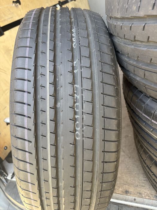 235/60 R18 103H Yokohama Advan art.(2559)