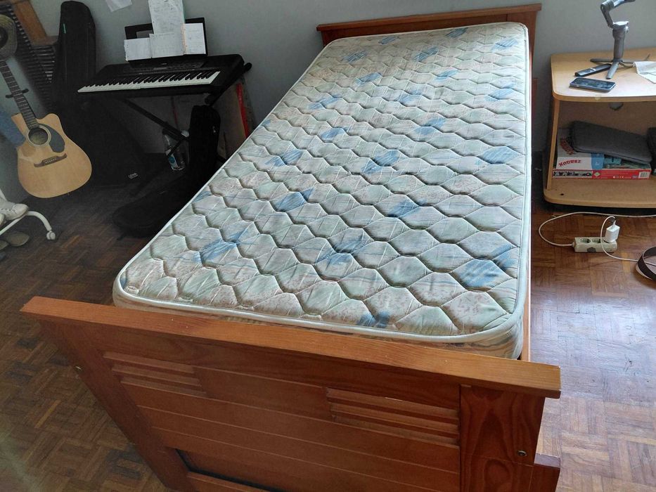 Cama de solteiro