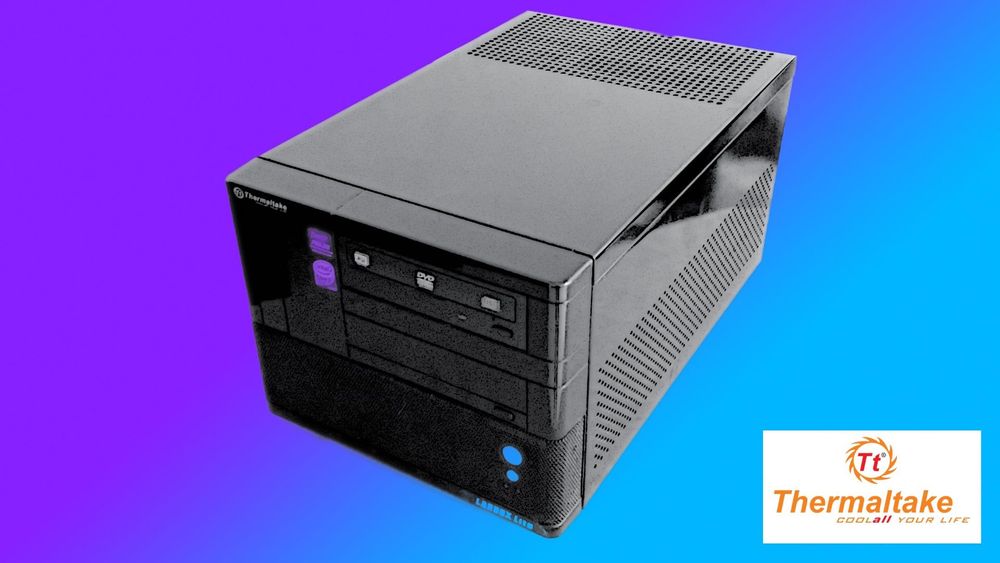 Komputer PC w ciekawej, oryginalnej obudowie firmy Thermaltake