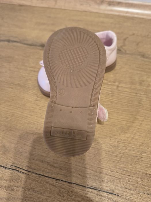 Buciki, sandałki dla dziewczynki r. 21