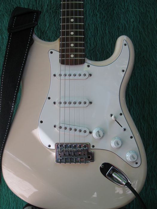 Ремонт, реставрація музичних інструментів .