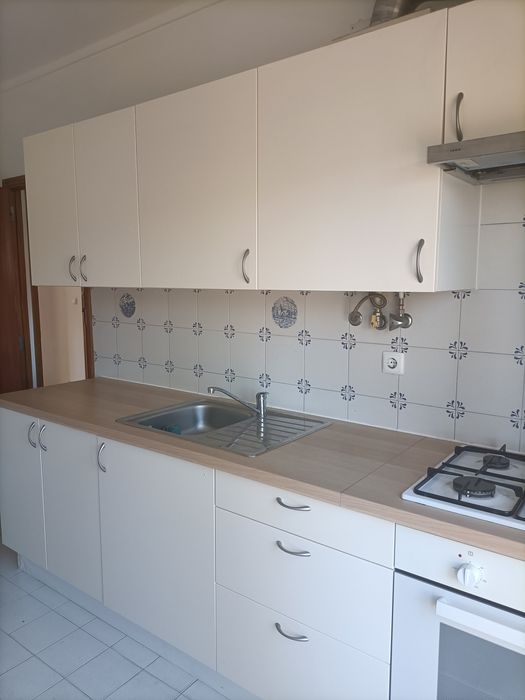 T2 em Algés arrenda-se | grandes terraços | 10.º piso | Óptima vista e excelente localização