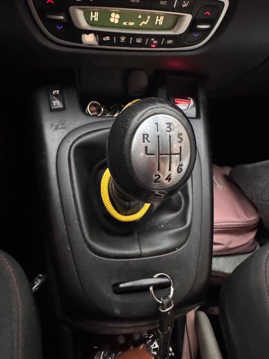 Renault secnic 2014 - 7 ligares