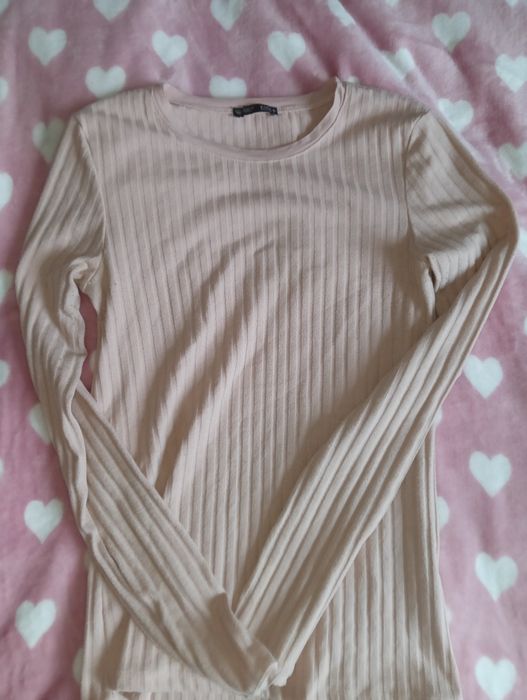 Sweterek pudrowy róż