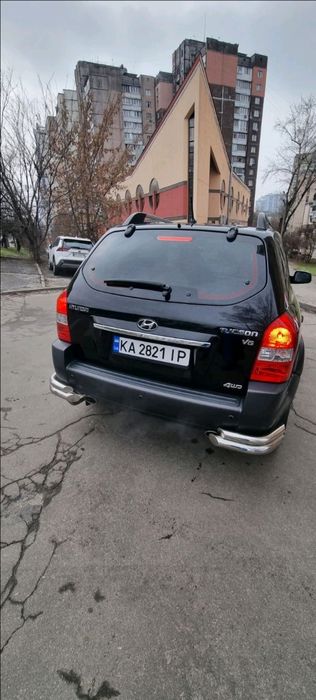 Продам своє авто Hyundai Tucson