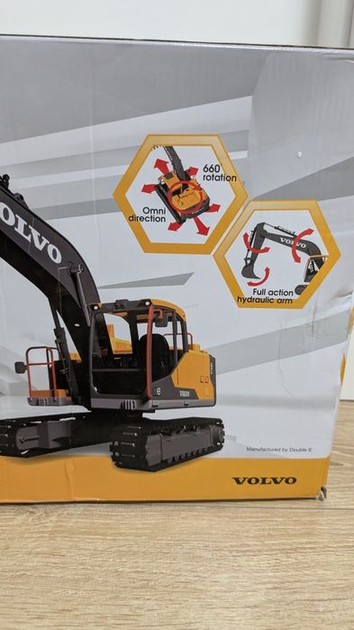 Koparka zdalnie sterowana 3w1 RC Volvo