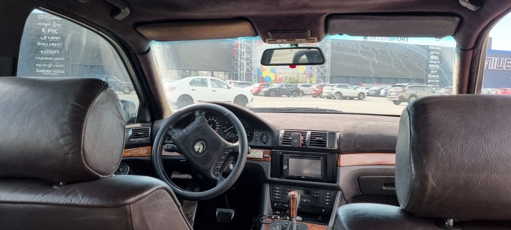 Продам бмв е39 м62б35