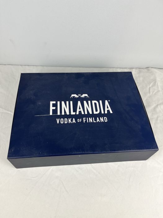 Zestaw prezentowy barmański szkalnki Finlandia dla barmana