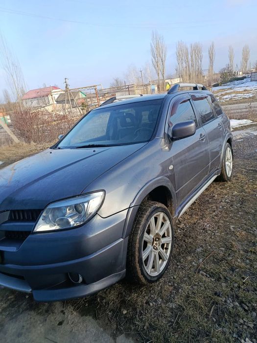 Мітсубіші  автлендер