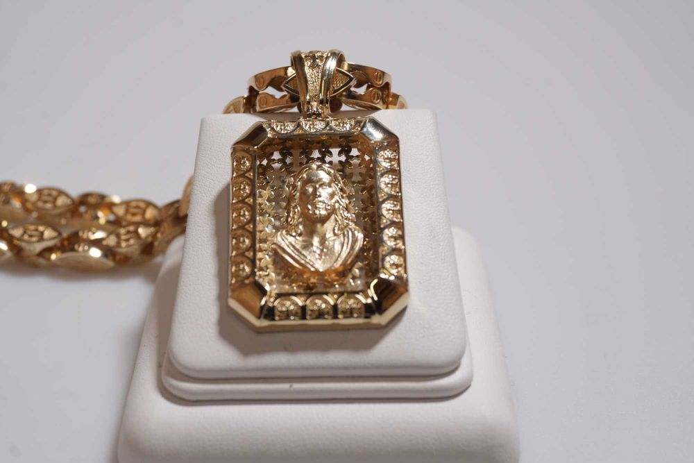 Złota zawieszka Jezus Chrystus próba 585 - 16,17 g p.1017