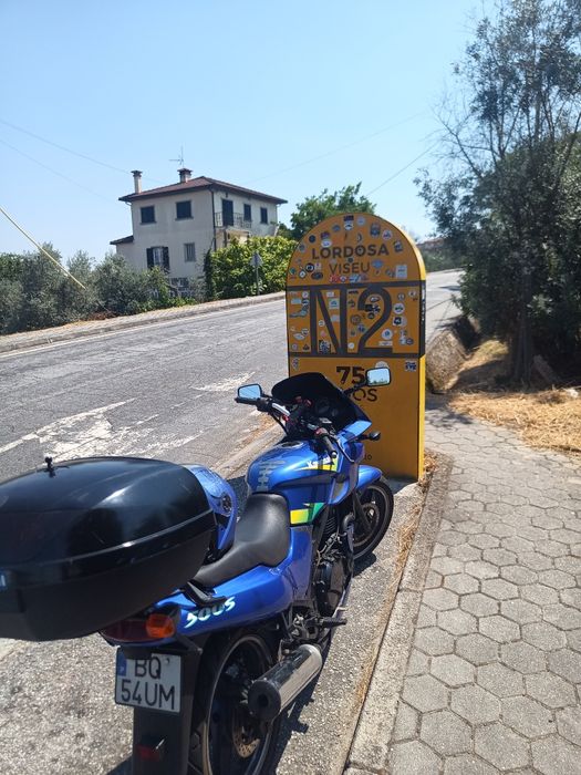 Vendo Yamaha GTS .E Kawasaki GPZ