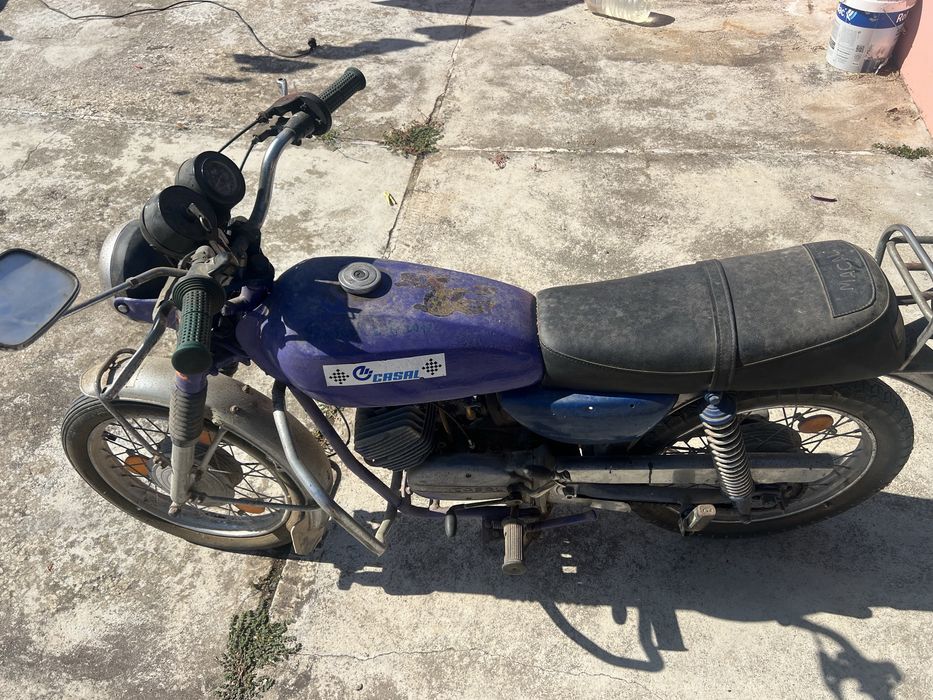 Vendo mota casal 5 v (  50  c )