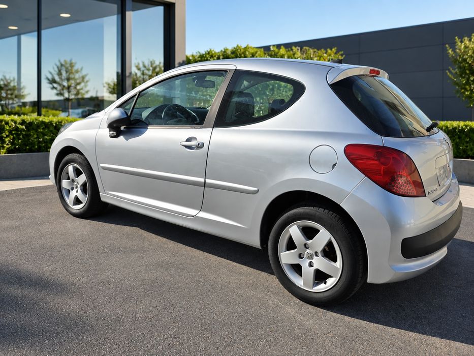 Peugeut 207 1.4 sport