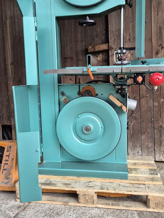 Piła taśmowa  banzega do drewna