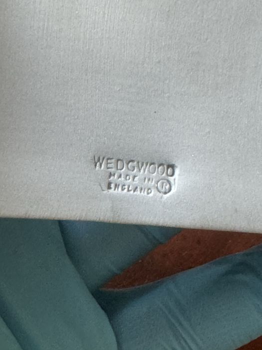 Stojacy zegar marki wedgwood