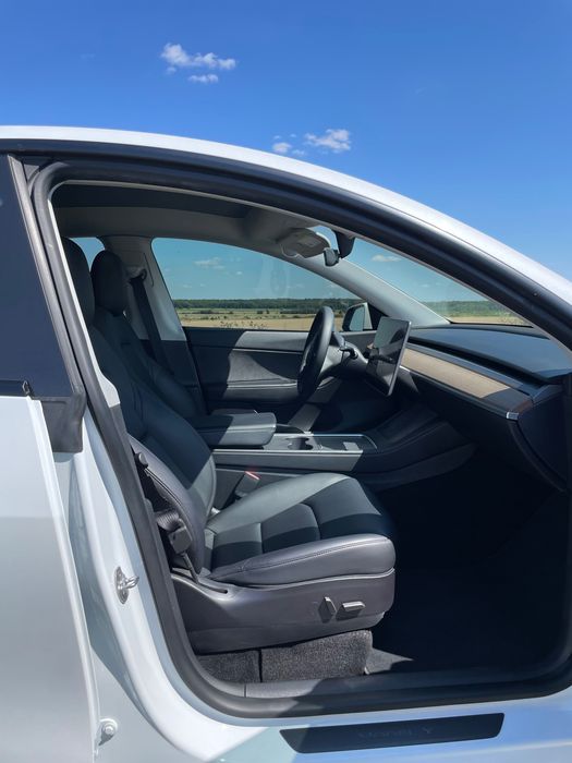 Tesla model Y 2021 Long Range Dual Motor