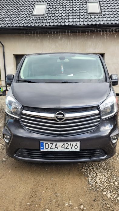 Opel vivaro 2015