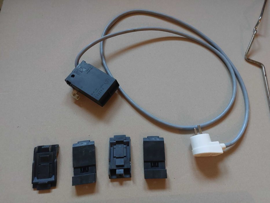 Piekarnik Ariston FB97 Aryston - części grzałki pokrętła szuflady itp