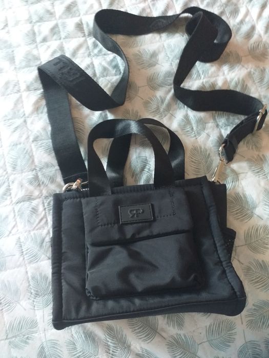 Mala preta da parfois