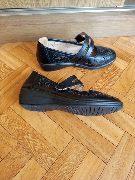 Sprzedam czarne buty