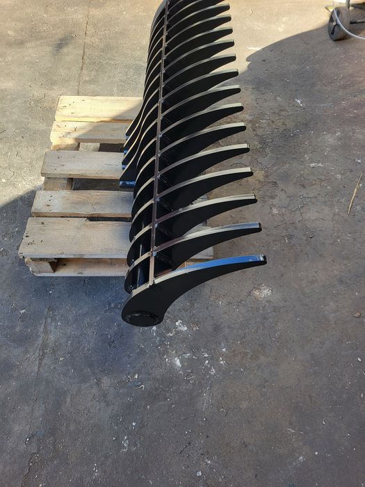 Osprzęt Grabie ażurowe przesiewowe zgarniające do koparki minikoparki