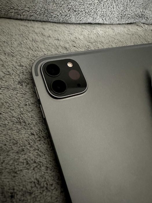 iPad 11 pro (M2 128 gb, 4 generation+apple pencil (2nd gen)+etui+szklo