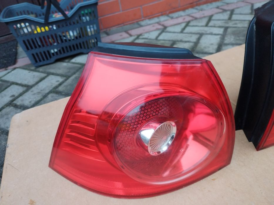 Vw Golf V 5 lampy tył komplet prawa lewa