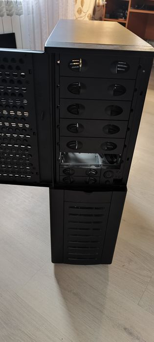 E-ATX Chieftec Компьютер-сервер Supermicro X9DRD-7LN4F s2011