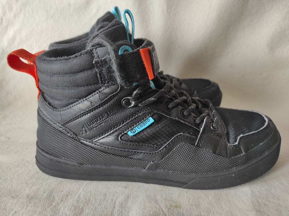 Cropp sneakersy czarne za kostkę ocieplane nr 41