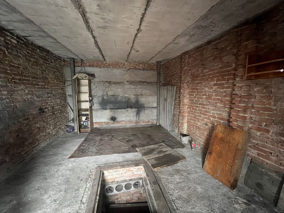 Продам гараж коп. Граніт