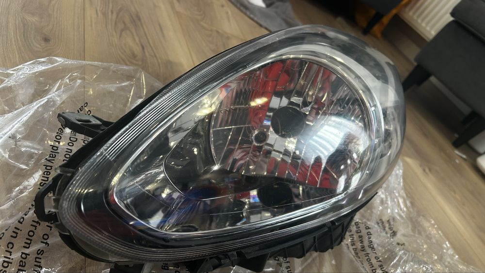 Lampa lewa Punto